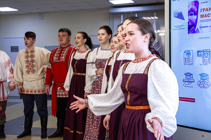 В КемГИК прошел «Музыкальный четверг», посвященный Дню Победы